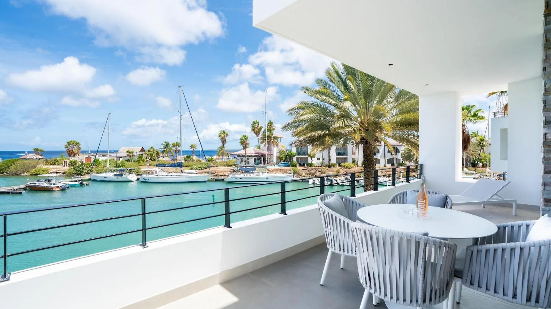 Van Der Valk Plaza Beach & Dive Resort Bonaire Kralendijk