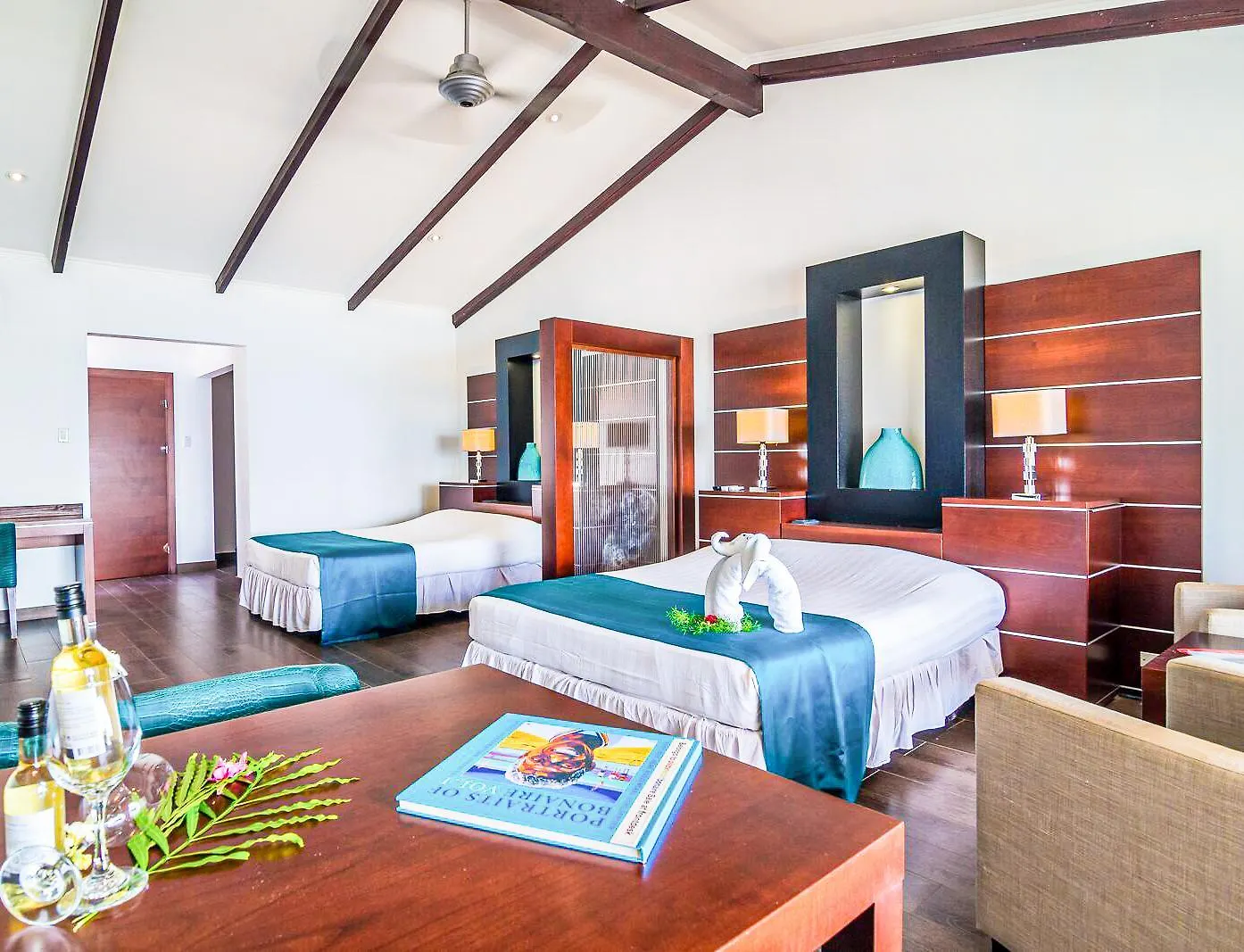 Van Der Valk Plaza Beach & Dive Resort Bonaire Kralendijk